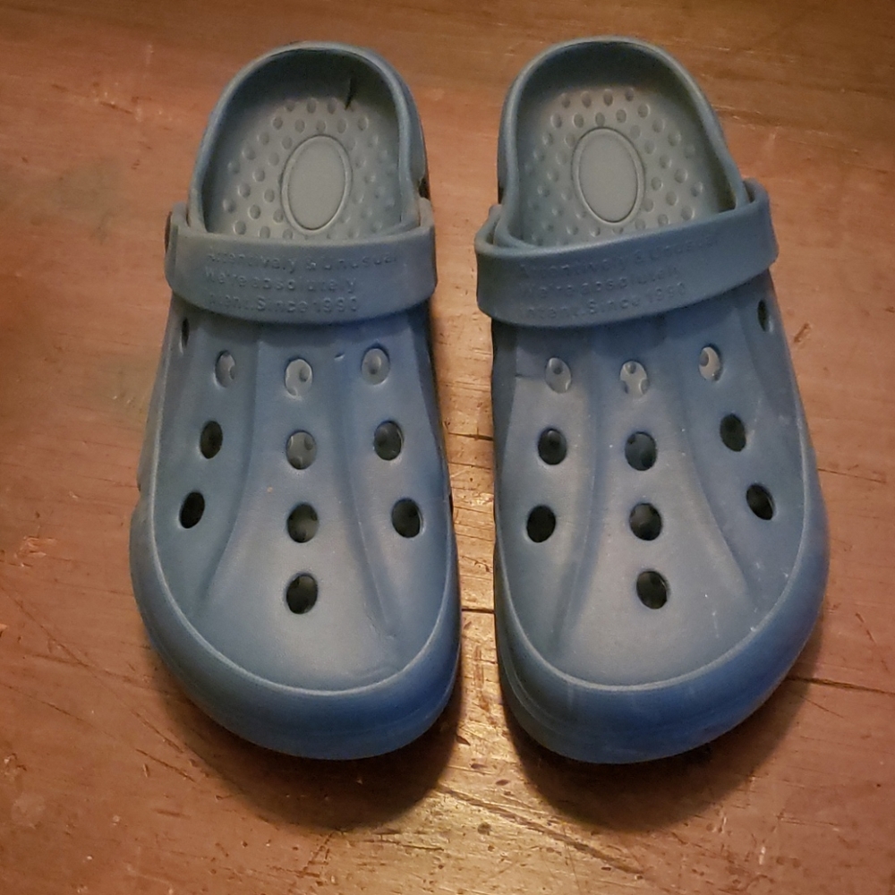 Crocs